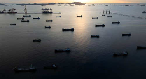 Aramco aggira Hormuz: l�operazione al largo di Fujairah